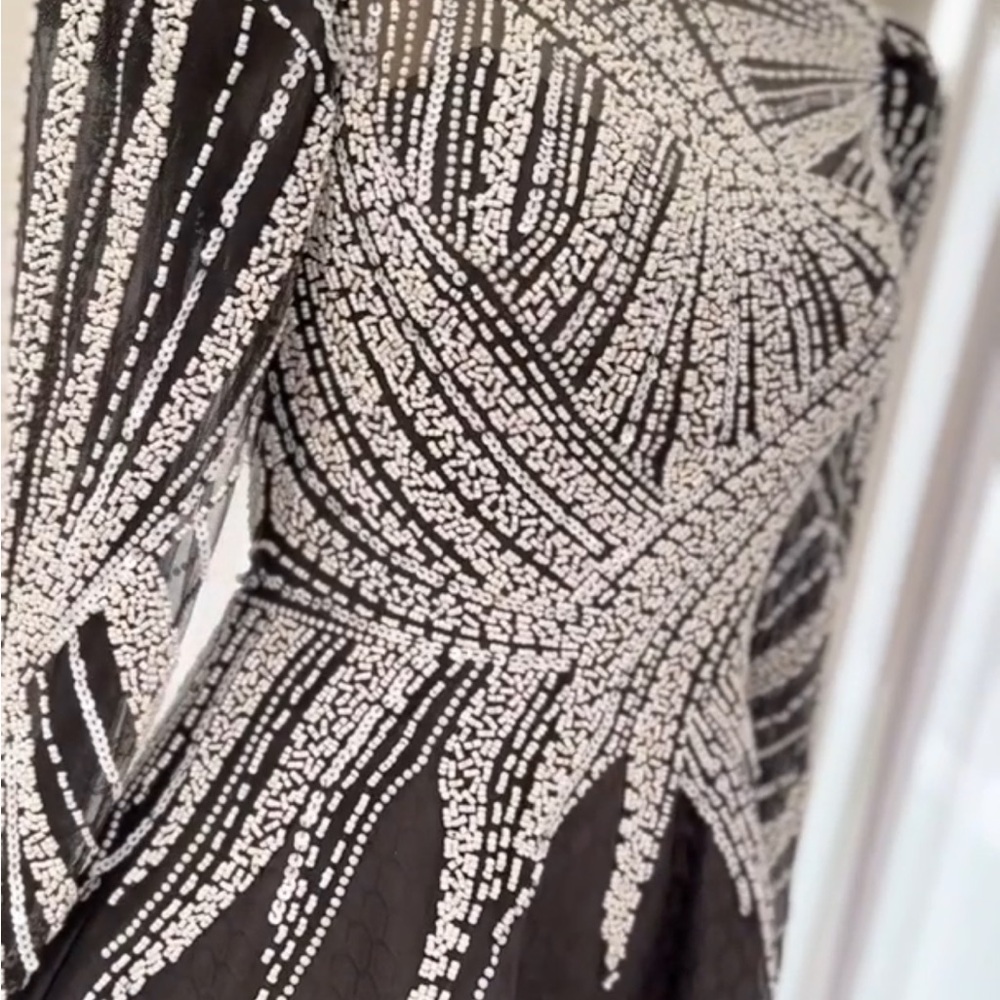 BLACK FORMAL DRESS